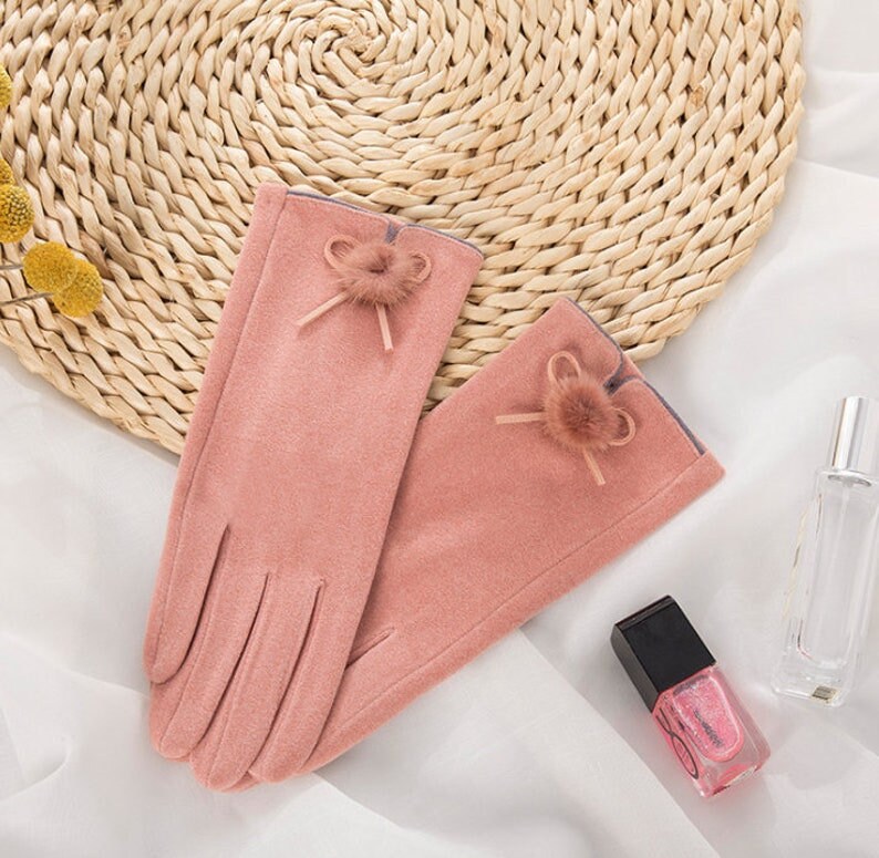 Touchscreen Gloves for Women - Thin Cotton Gloves for Smartphone Use - Builditfy