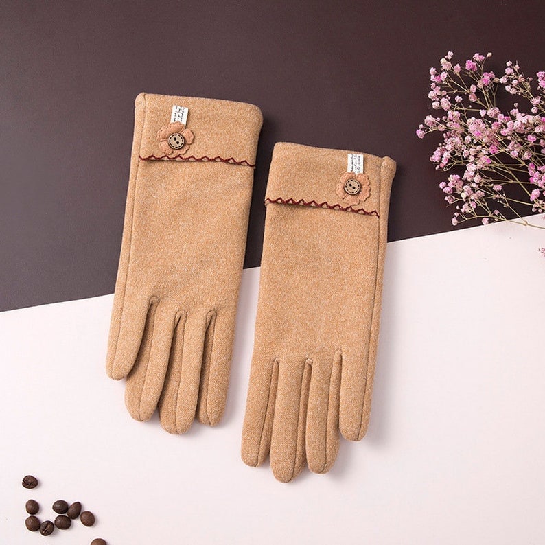 Touchscreen Cotton Gloves for Women - Stay Warm and Connected in Style - Builditfy