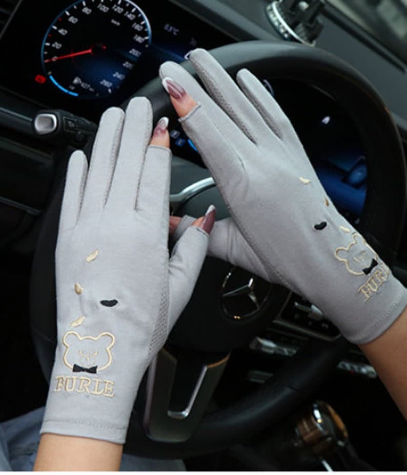 Fingerless Cotton Gloves - Summer Gloves for Smartphone Users - Builditfy