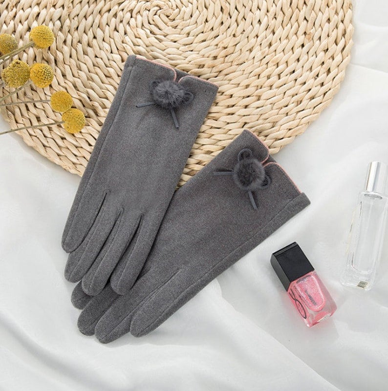 Touchscreen Gloves for Women - Thin Cotton Gloves for Smartphone Use - Builditfy