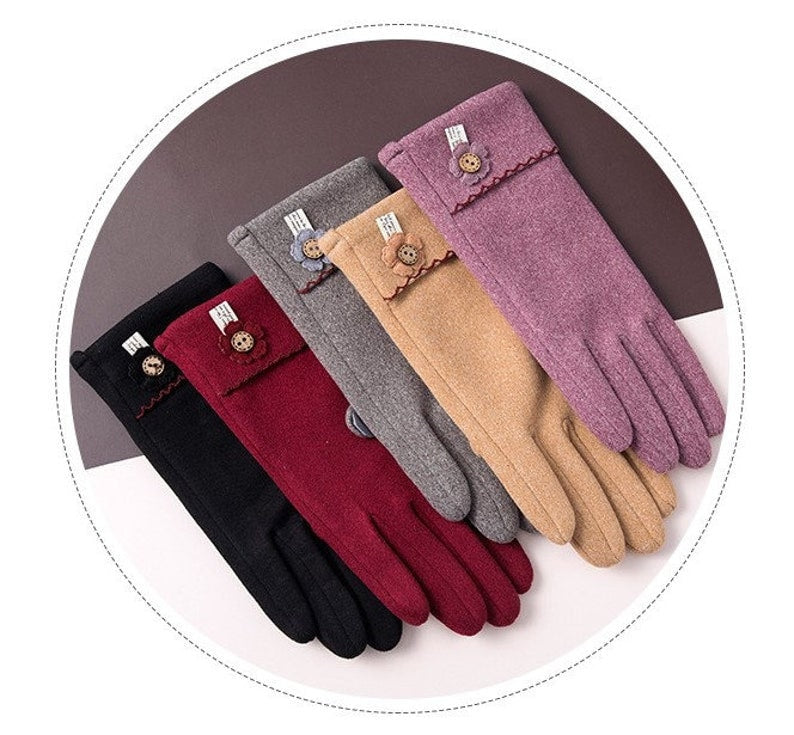 Touchscreen Cotton Gloves for Women - Stay Warm and Connected in Style - Builditfy